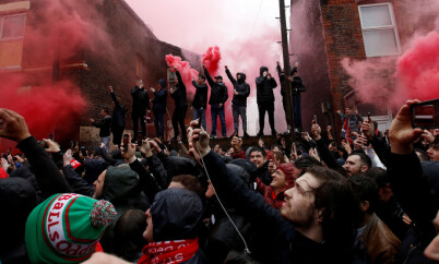 Soccer Football - Champions League Semi Final First Leg - Liverpool vs AS Roma - Anfield, Liverpool, Britain - April 24, 2018 Liverpool fans outside the stadium before the match Action Images via Reuters/Carl Recine TPX IMAGES OF THE DAY